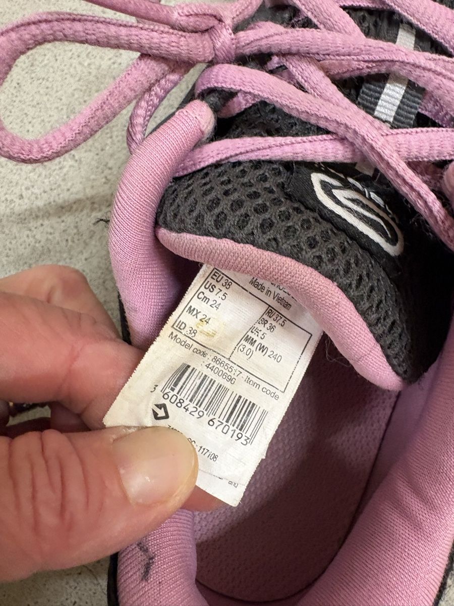 Decathlon Scarpe da donna: Sportschuhe 38 – Usato da Zürich venduto da chemostat 3