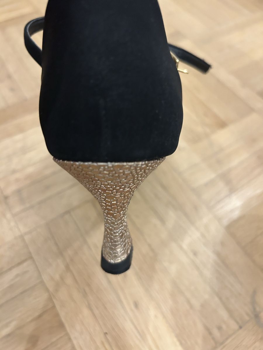 Chaussures femmes: Damen Tanzschuh – D'occasion à Laupen ZH par JasRahBee 5
