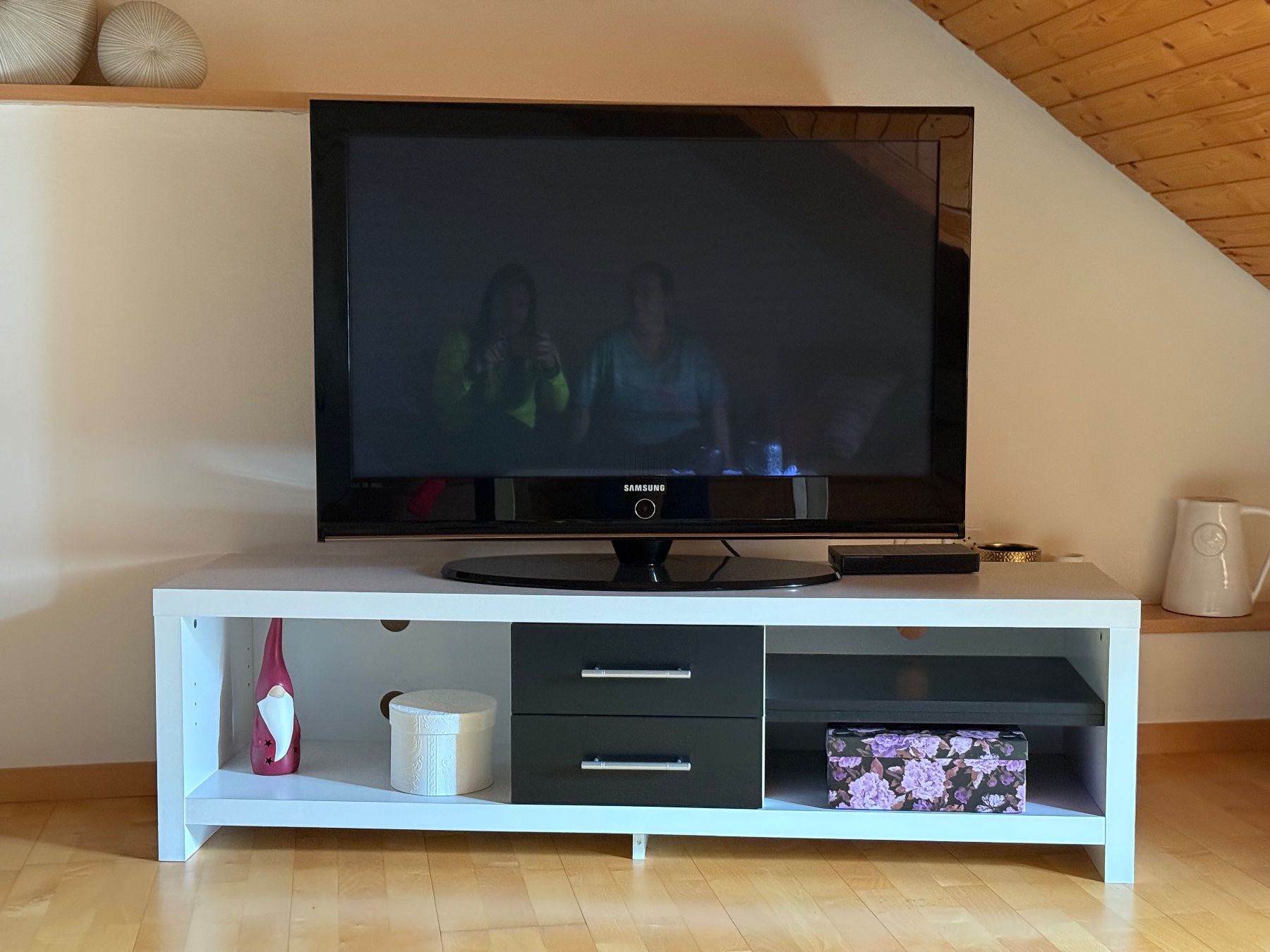 Televisori: Fernsehen mit Gestell – Usato da Benken ZH venduto da mar_5d2w