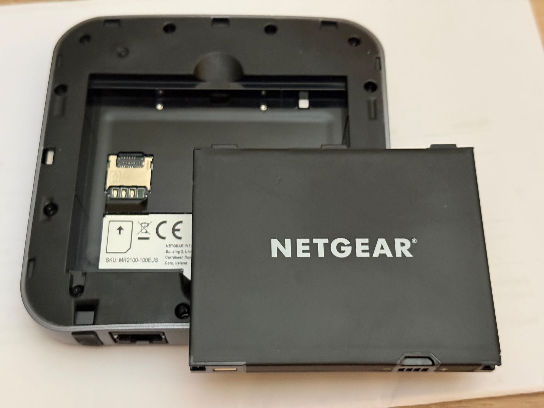 Netgear Nighthawk M1 MR2100 mobiler Router / Access Point (Usato) a ...