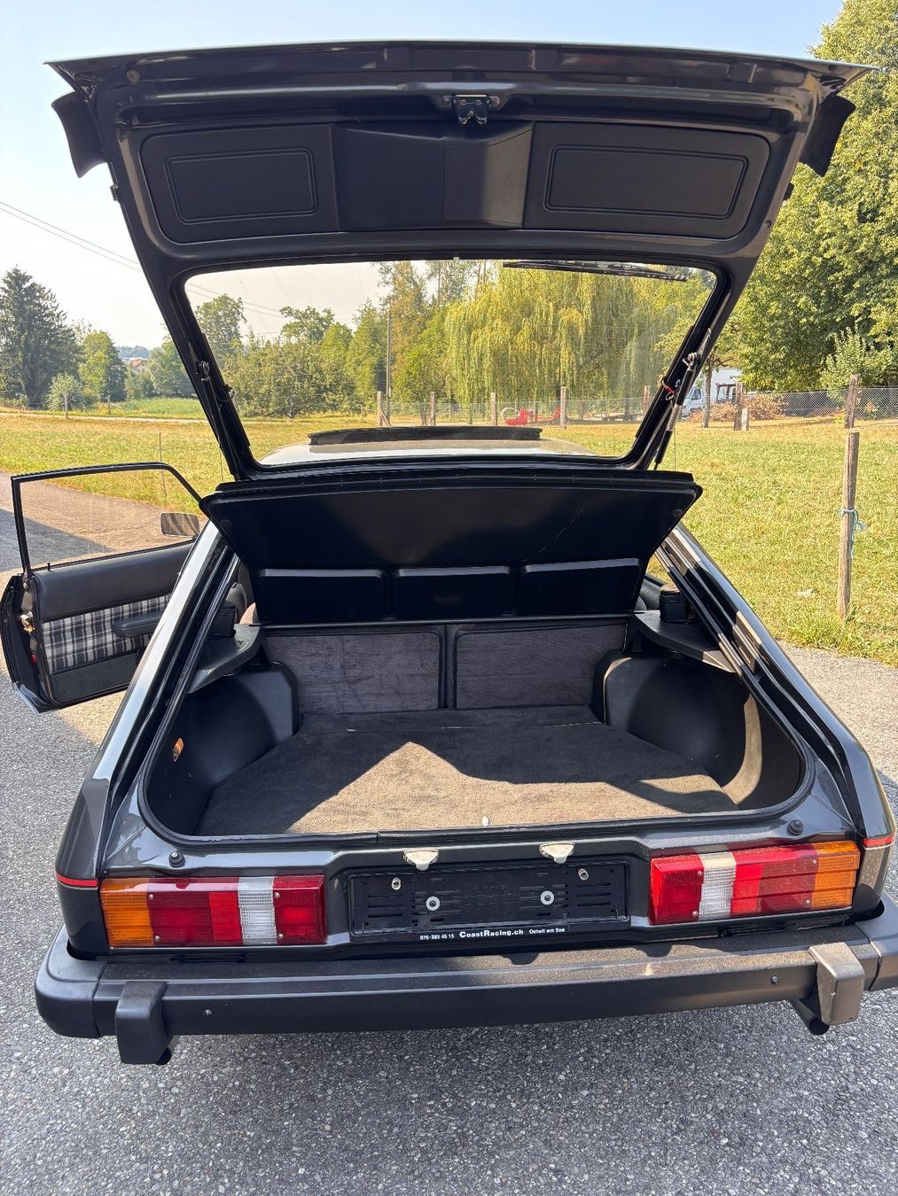 Ford Automobili: Ford Capri 2.8 i JG 1982 – Usato da Hinwil venduto da Dandi6 4