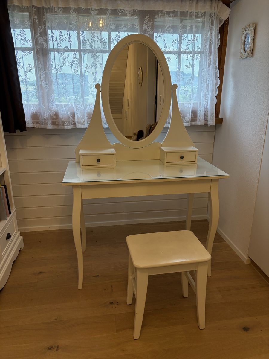 Ikea Tavoli da trucco: Ikea Hemnes Frisiertisch – Usato da Bad Zurzach venduto da a1001