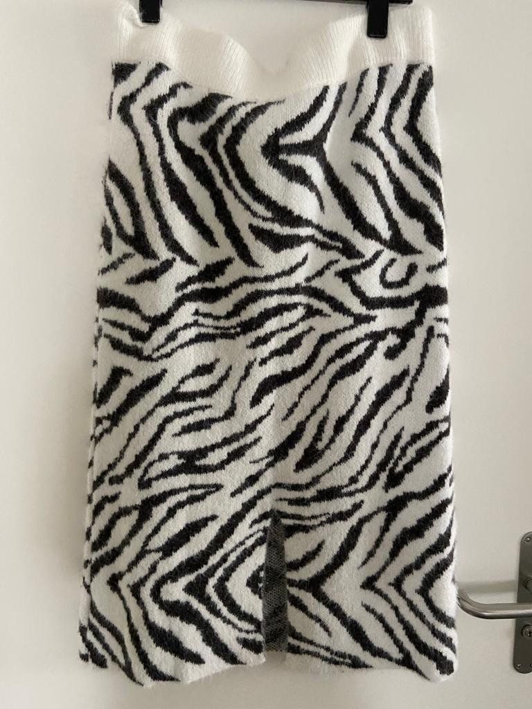 H&M Gonne: Rock Gr. XL – Usato da Thalwil venduto da Coco2025