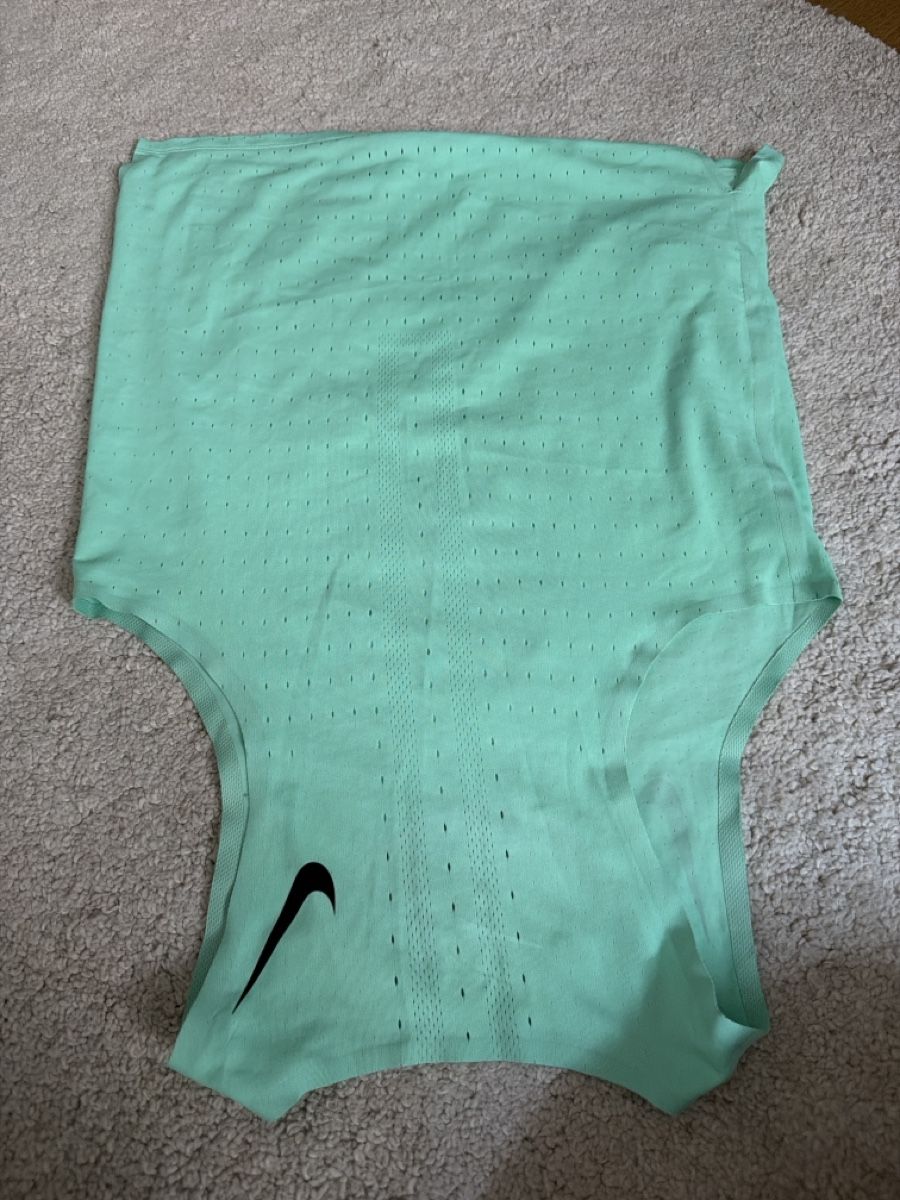Nike Tops: Nike Racing Top - Lauftop – Gebraucht aus Zürich von mar_gp9s 2