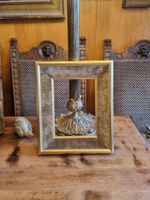 Alter Goldrahmen mit Samteinlage 23 × 28 cm