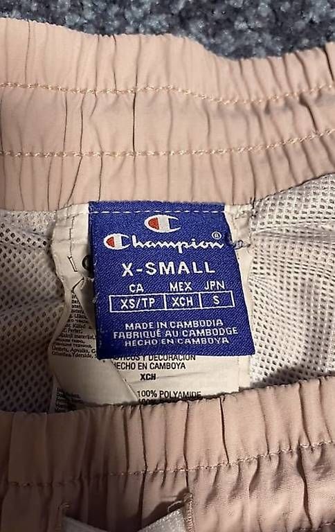 Pantaloni: Hose Jogginghose Champion Gr. XS – Usato da Zürich venduto da veram1981 1