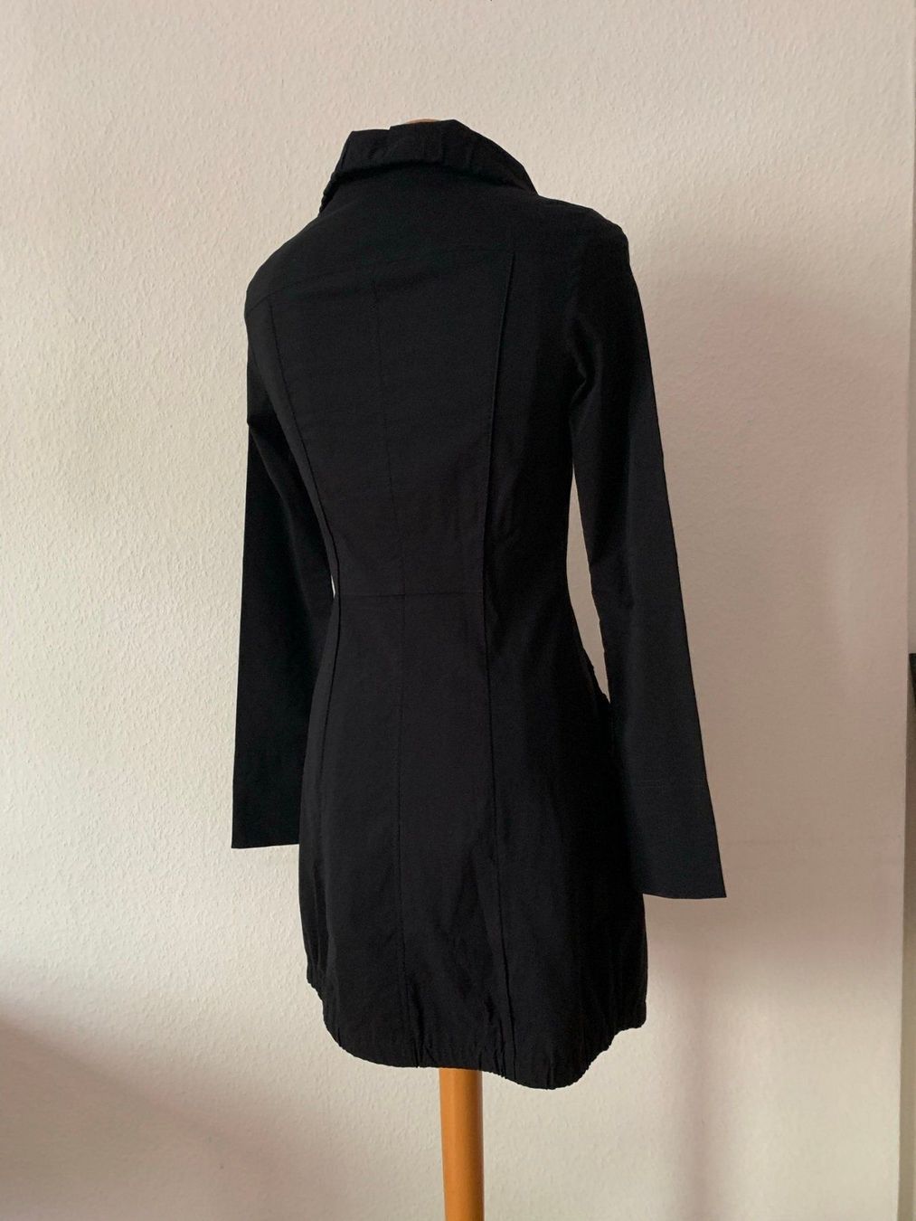 Vestiti: SYNDICATE - Kleid schwarz 34 – Usato da Zürich venduto da Diazaio 3
