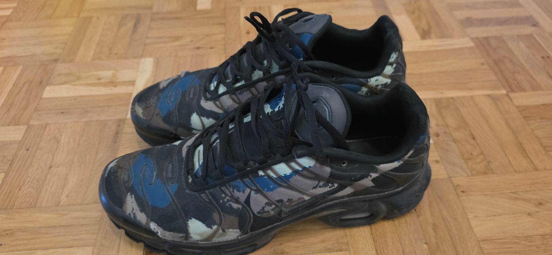Nike Scarpe da uomo: nike tn taille 46 – Usato da Lausanne venduto da Ari-92
