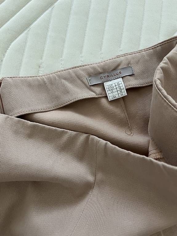 Hosen: Pantalon – Gebraucht aus Neuchâtel von duc_7gl7 1