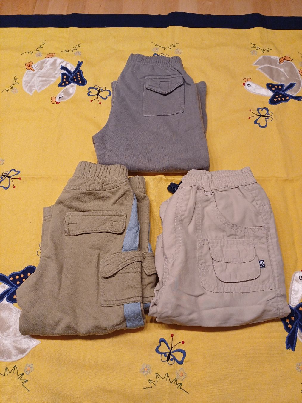 Pantaloni: 3er Set: Kinderhosen, Grösse 86 – Nuovo (secondo la descrizione) da Röschenz venduto da mat_w9rm