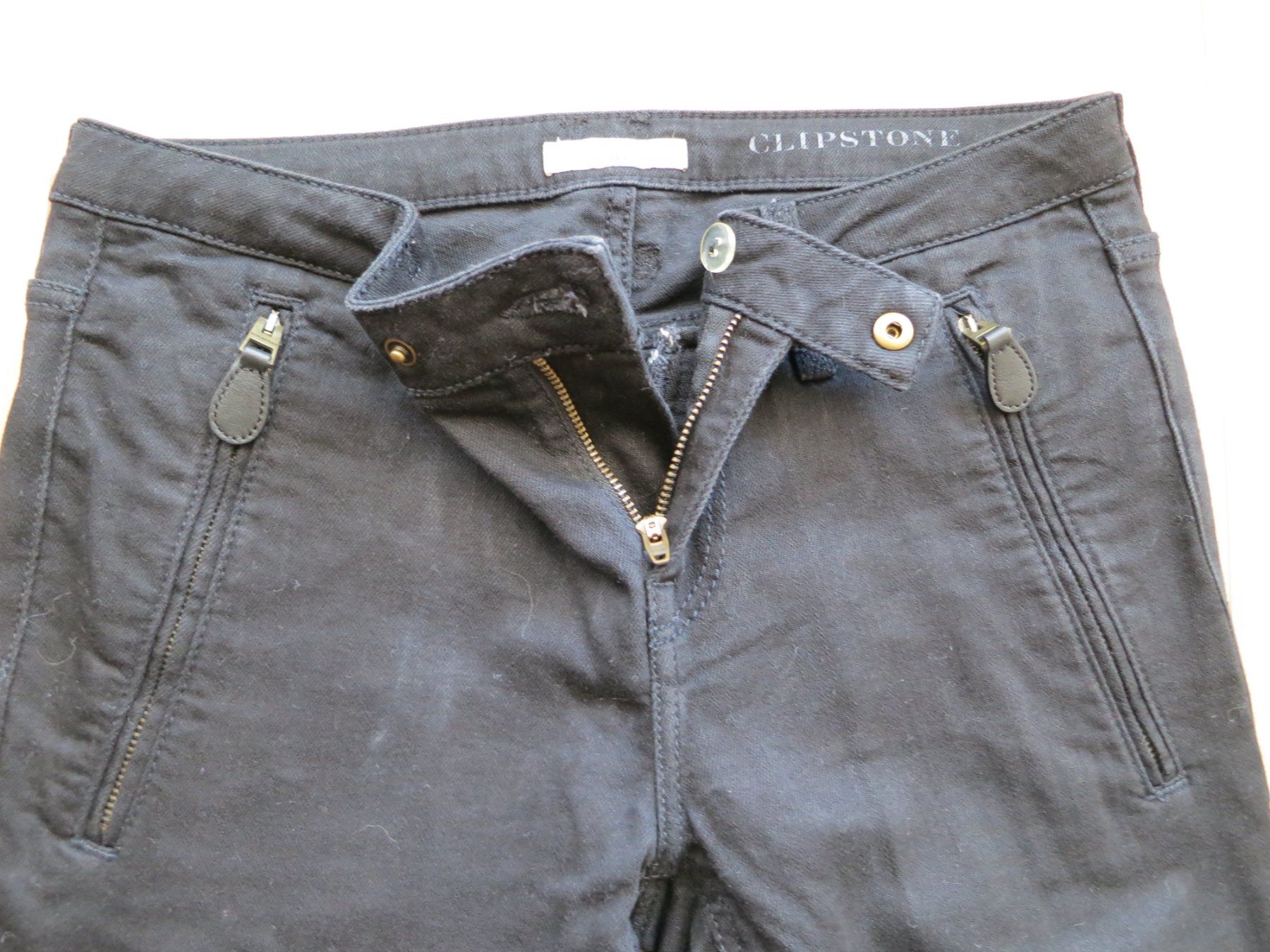 Burberry Hosen: Hose von Burberry Gr. 34/36 / Original – Neu (gemäss Beschreibung) aus Olten von Lilafarben 2