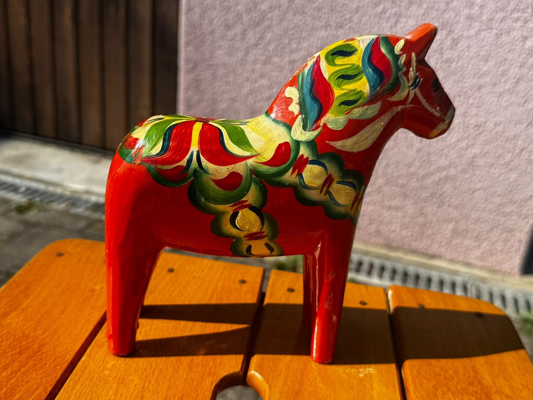 Figurines: Schwedisches Dalahäst/ Dala-pferd – D'occasion à Egg b. Zürich par Brocki_Insel_Egg 1