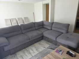 Grosse Ecksofa / Wohnlandschaft gratis abzugeben
