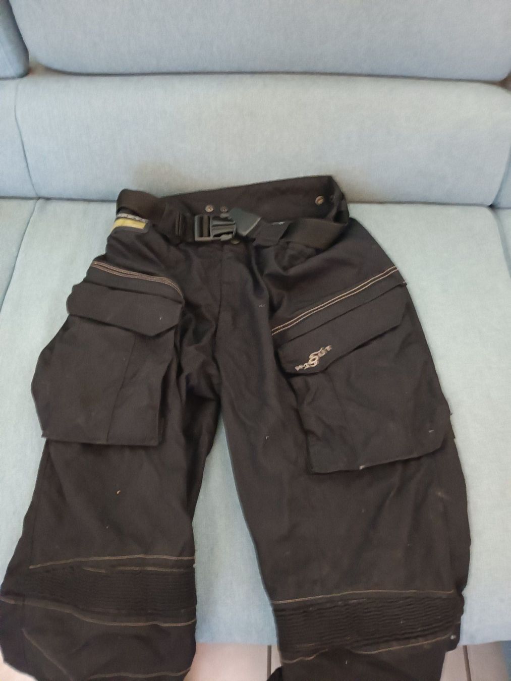 Costumes: Motorradanzug – D'occasion à Giubiasco par pagi2 1