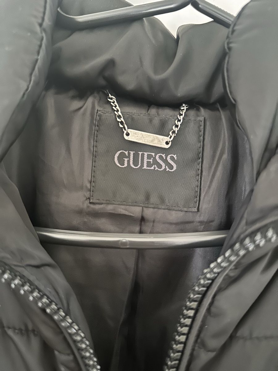 Guess Jacken: Guess Winterjacke – Gebraucht aus Chur von sandraburri1989 3