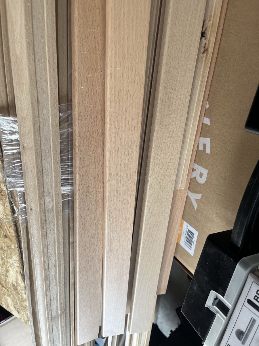 Articoli in legno: Sockelleisten Buche Echtholz ca. 80 Meter – Nuovo (secondo la descrizione) da Schönenberg ZH venduto da ING8