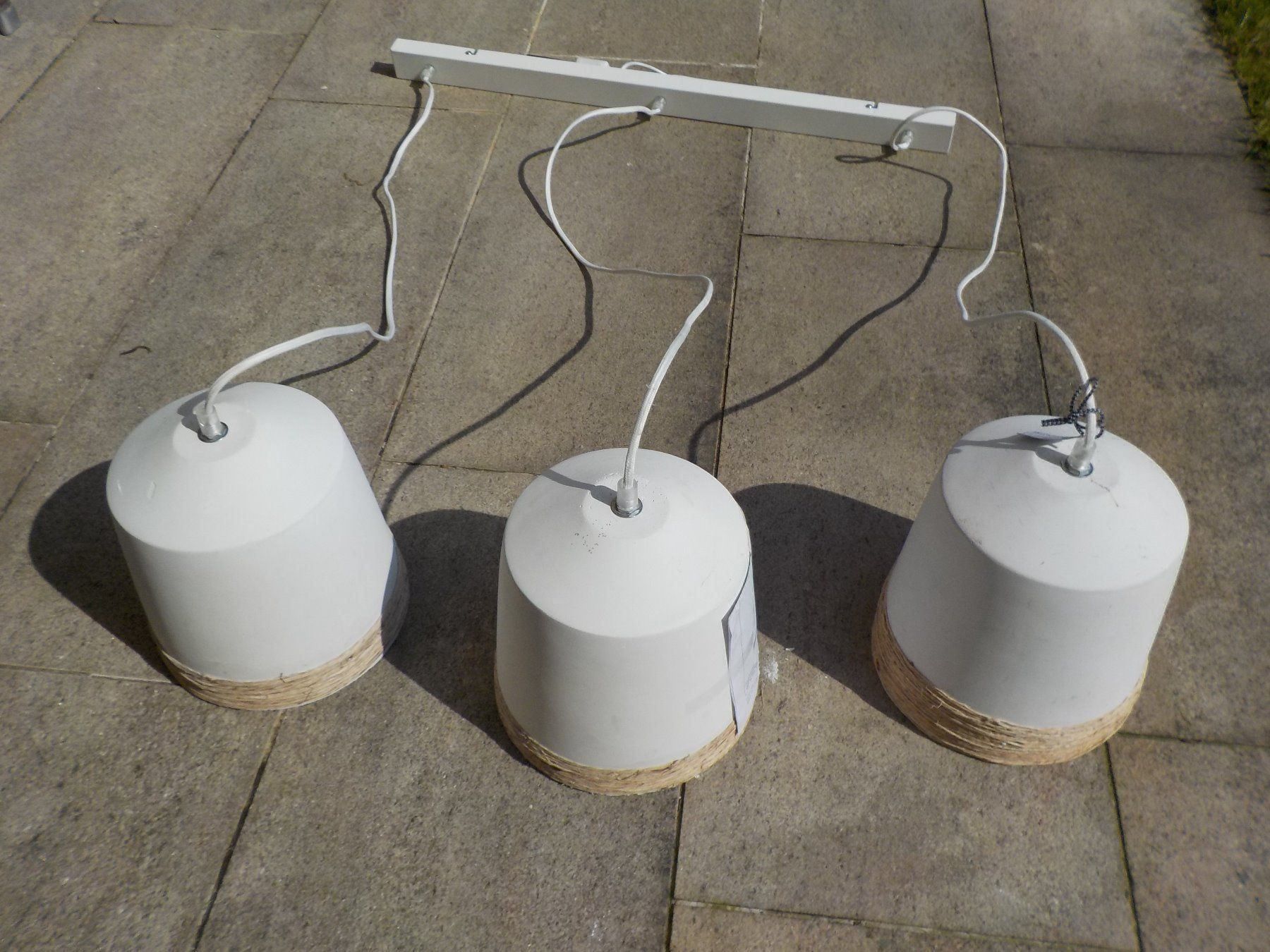 Lampade: Lampe Beton Impressionen weiss - neu – Nuovo (secondo la descrizione) da Mörschwil venduto da antiksalon 5
