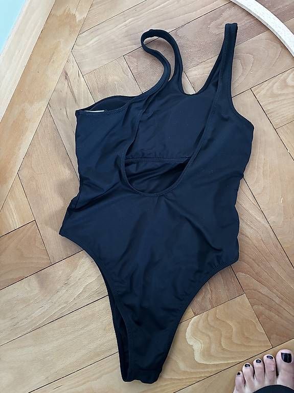 Mango Costumi da bagno & Bikini: Schwarzer Mango Badeanzug, One-Shoulder Style, Grösse S – Nuovo e nell'imballaggio originale da Bern venduto da saeruhb 1