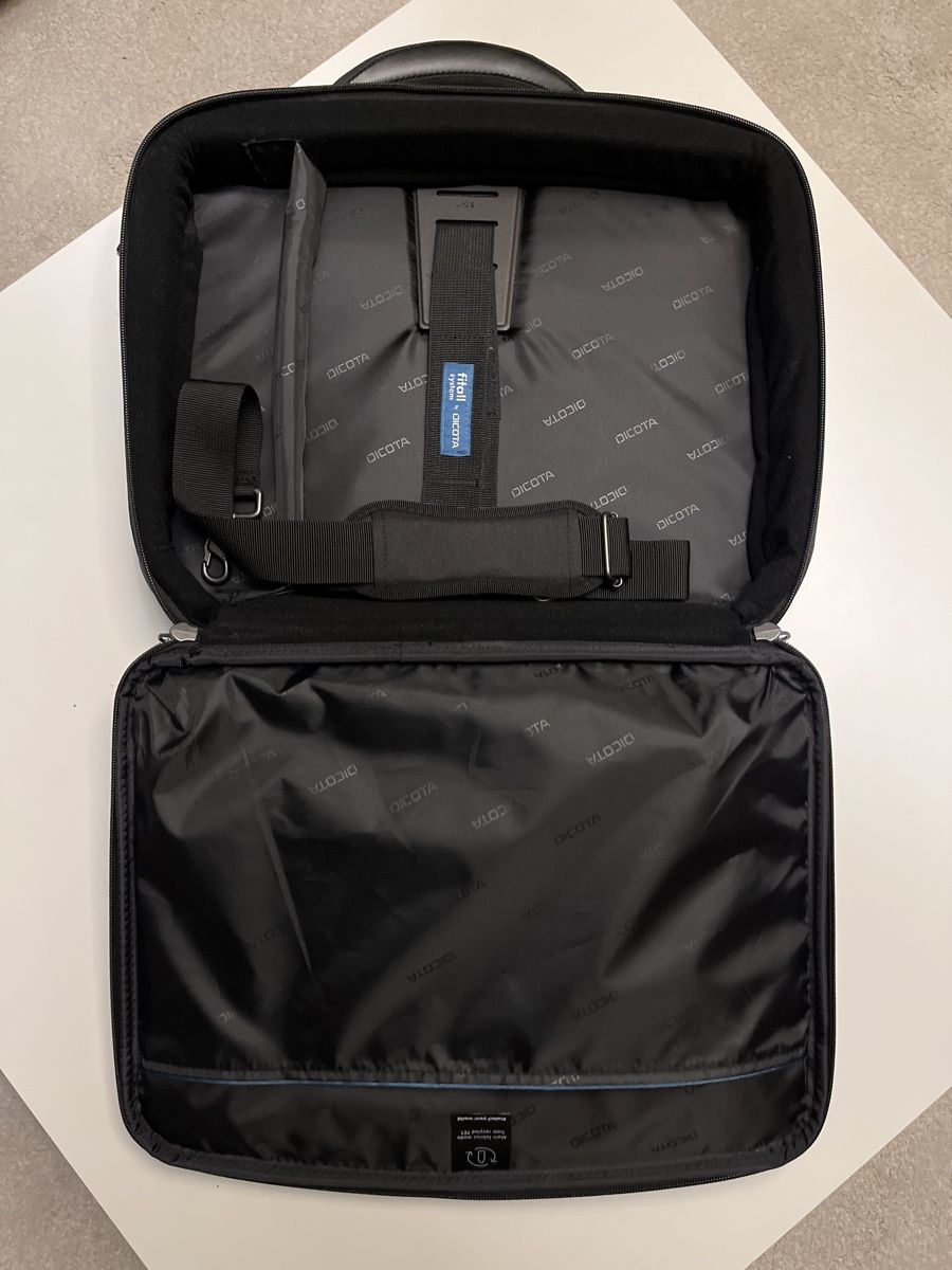 Valises & Sacs: Laptoptasche Dikota NEU – Neuf avec emballage d'origine à St. Gallen par 1t5045 2