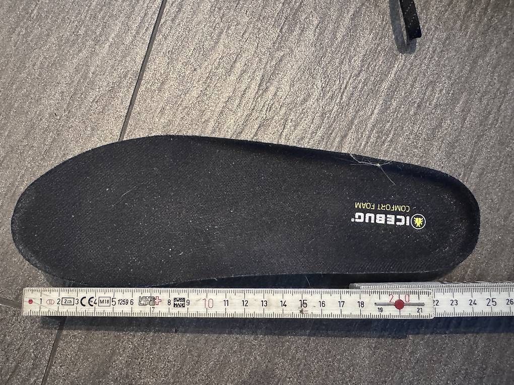 Scarpe da uomo: Winterschuhe Icebug mit Spikes Gr 40 – Usato da Spiez venduto da Tweety_21 4