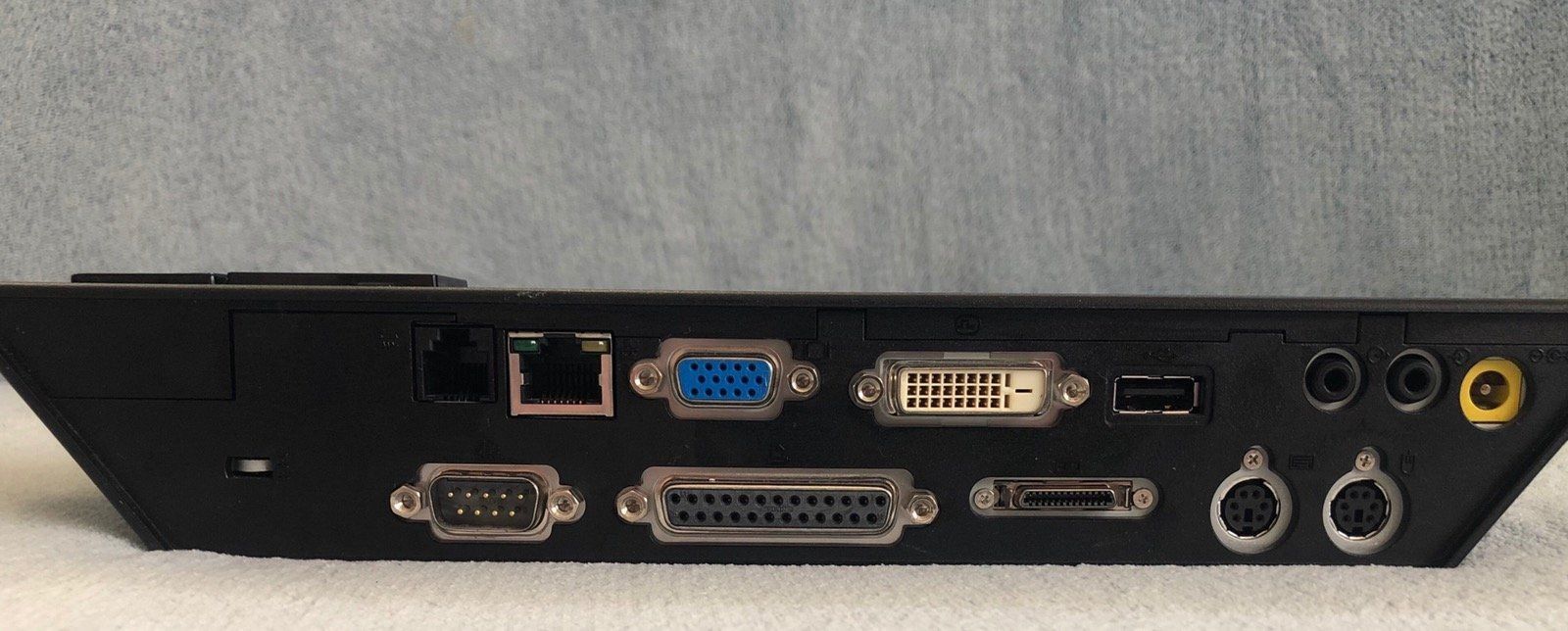 Altro per computer & reti: Dockingstation IBM 02K8668 – Usato da MAGDEN venduto da GoldenEagle2020 3