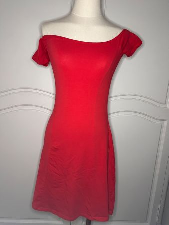 Rotes Kleid s Even&Odd