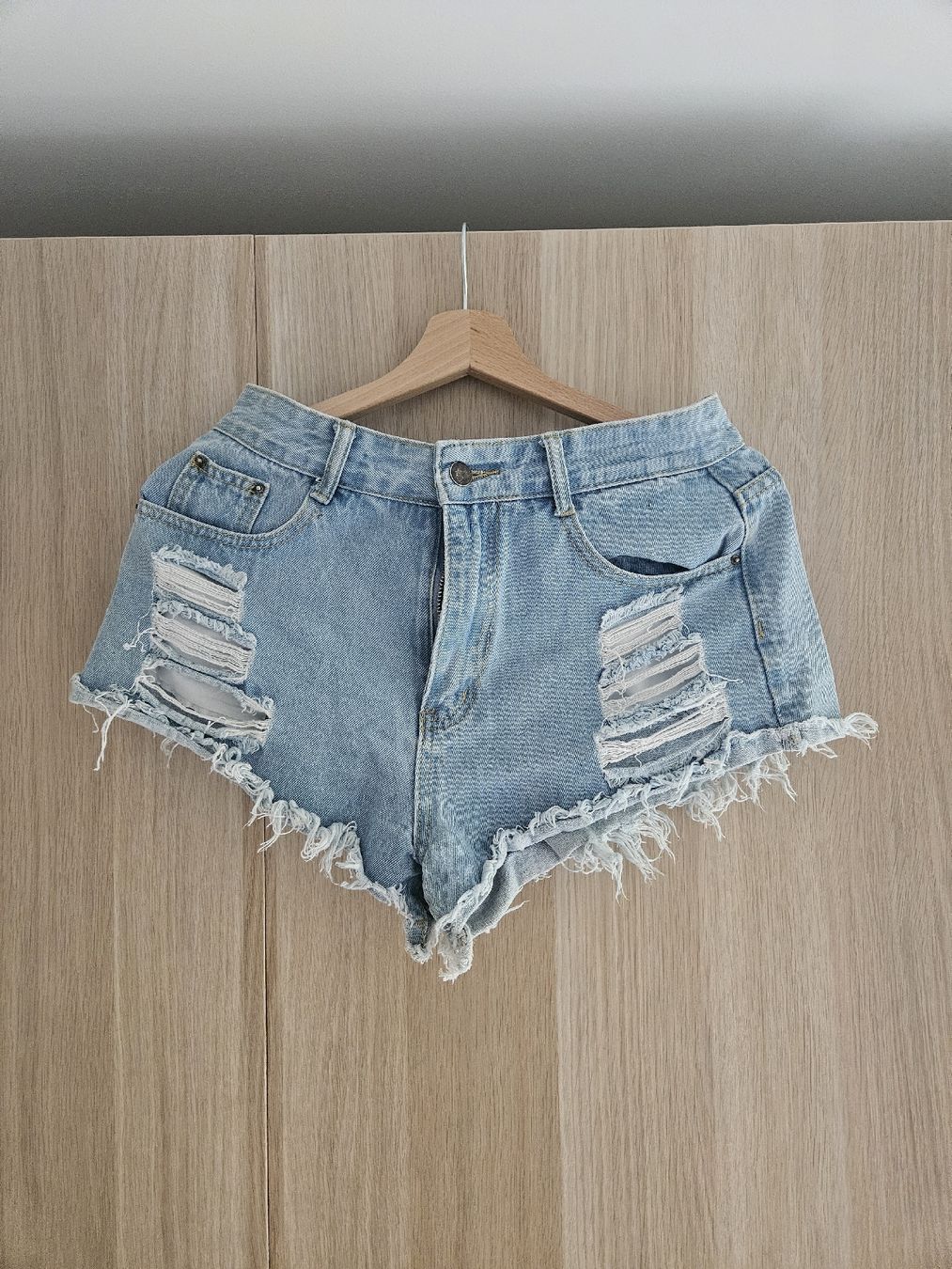 Shein Pantaloni: Short – Usato da Bad Ragaz venduto da sti_kxk9