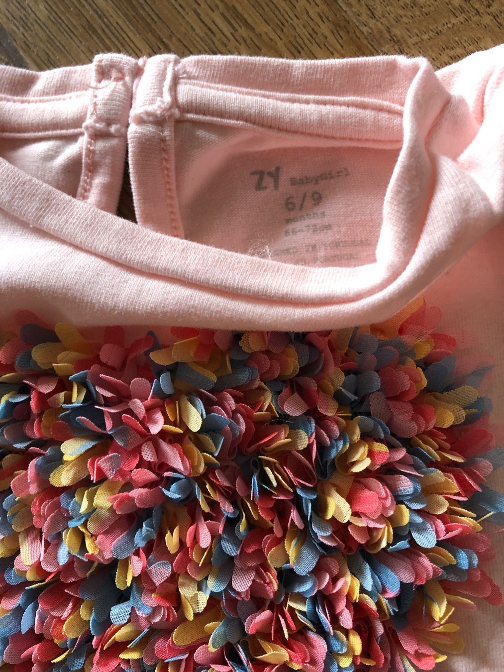 Hemden, Tops & T-Shirts: Cute Baby Shirt 6-9M – Gebraucht aus Brugg AG von Magna3 2
