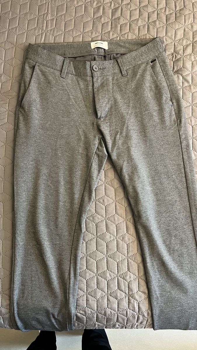 Pantaloni: Only & Sons Herren Stoffhose Grösse 32/34 – Usato da Hinwil venduto da norisenya