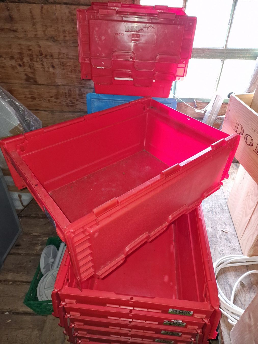 Behälter & Ähnliches: Rote Lagerboxen / Stapelboxen – Gebraucht aus Flüelen von novena 2