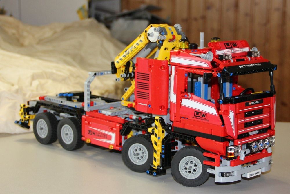 LEGO® Technic 8258 Le camion grue - Lego