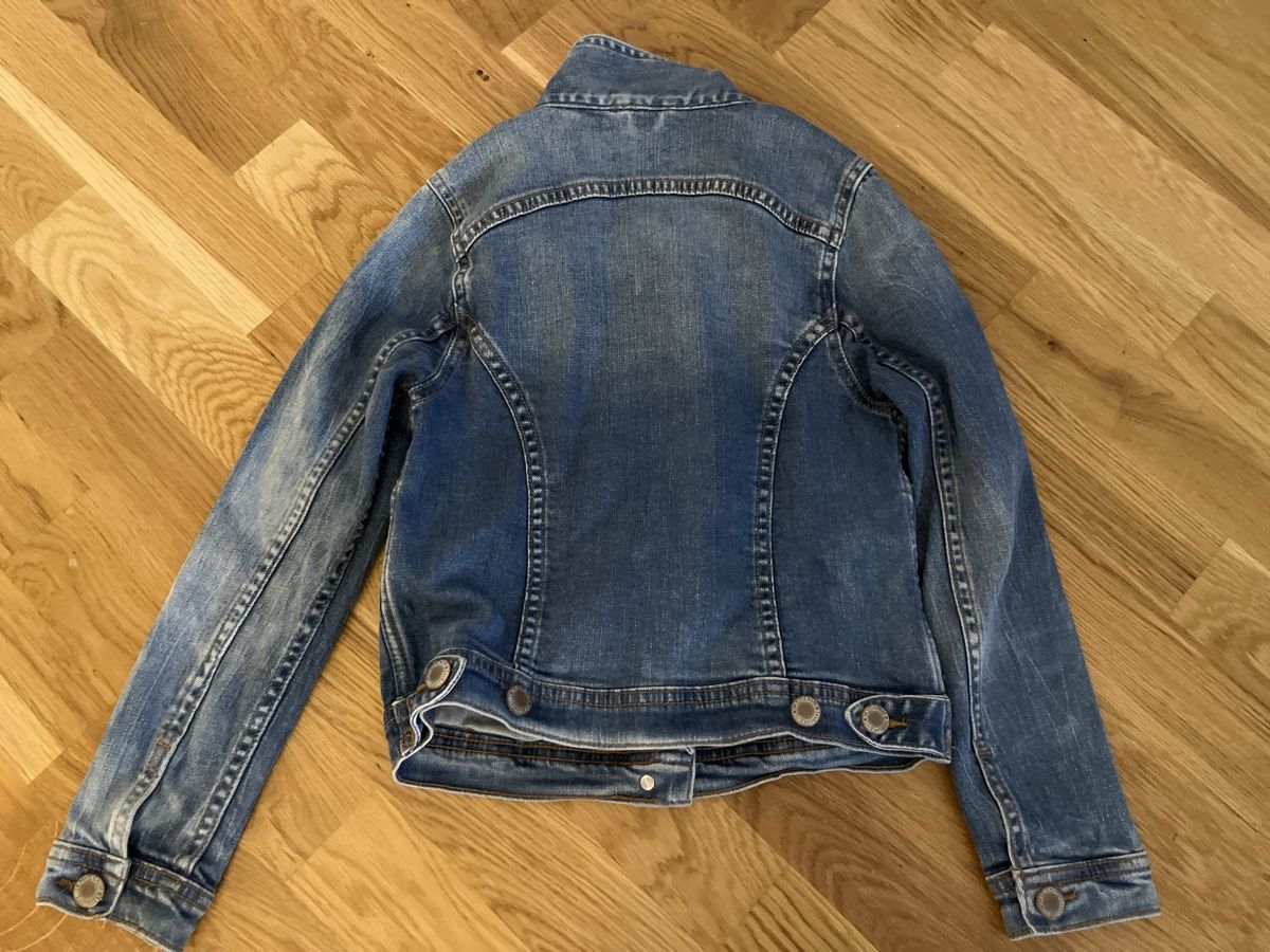 Manor Jacken & Mäntel: Jeansjacke Mädchen  – Gebraucht aus Zürich von Dita06 1