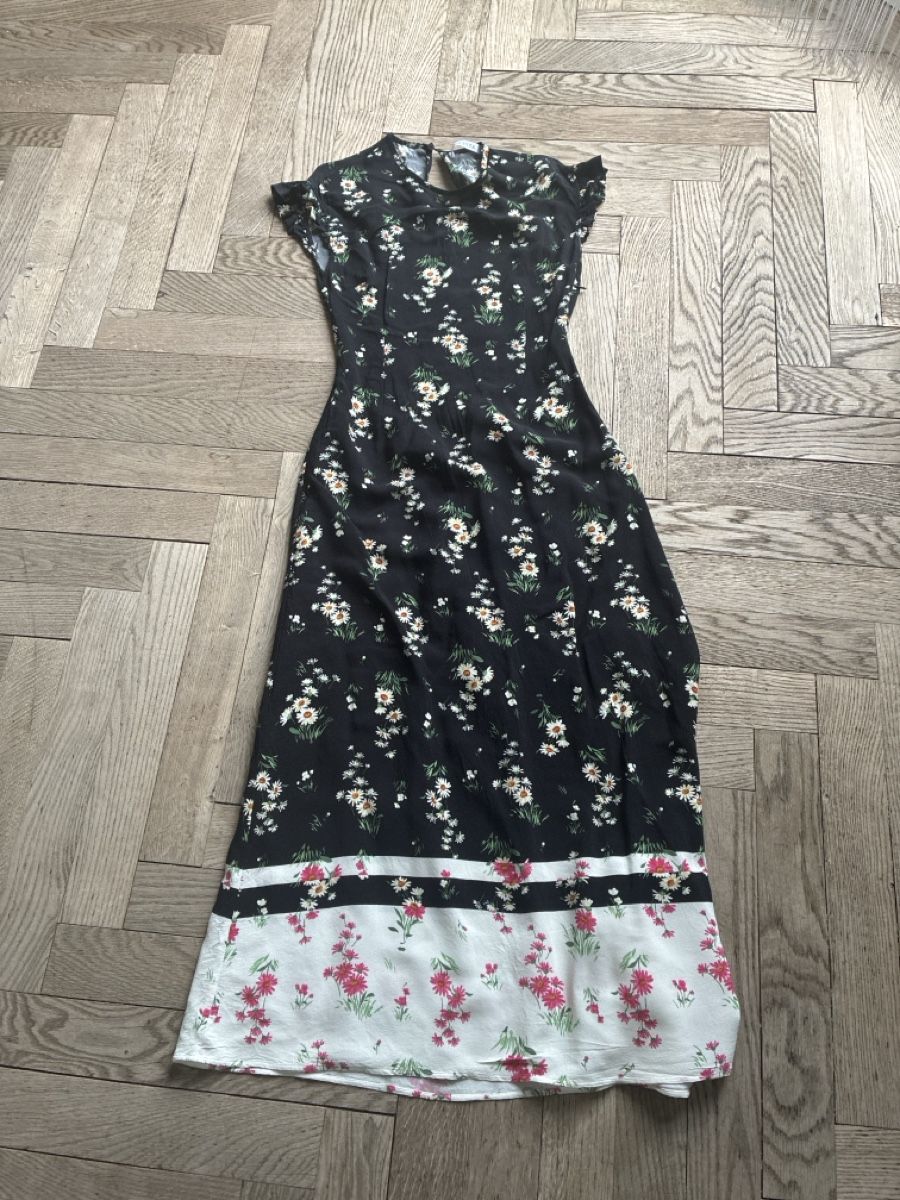 Kleider: Vivietta Kleid Grösse 32 – Gebraucht aus Zürich von Dsire