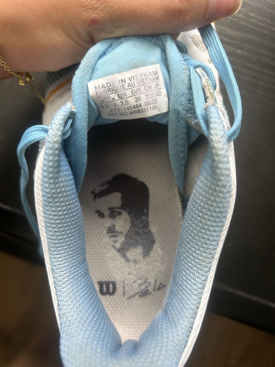 Wilson Scarpe per ragazzi: Chaussures de tennis Wilson blanches/bleues taille 36  – Usato da Biel/Bienne venduto da Lorenzo2014 1