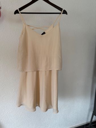 Sommerliches VILA Kleid, beige, Grösse M, Top Zustand!