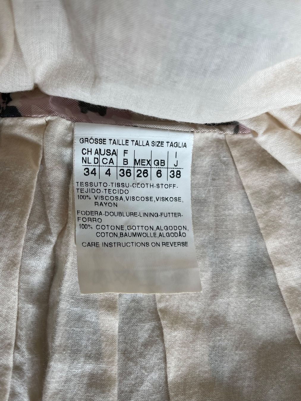 Max Mara Gonne: Rock WEEKEND MAXMARA – Usato da Richterswil venduto da IrynaL 5