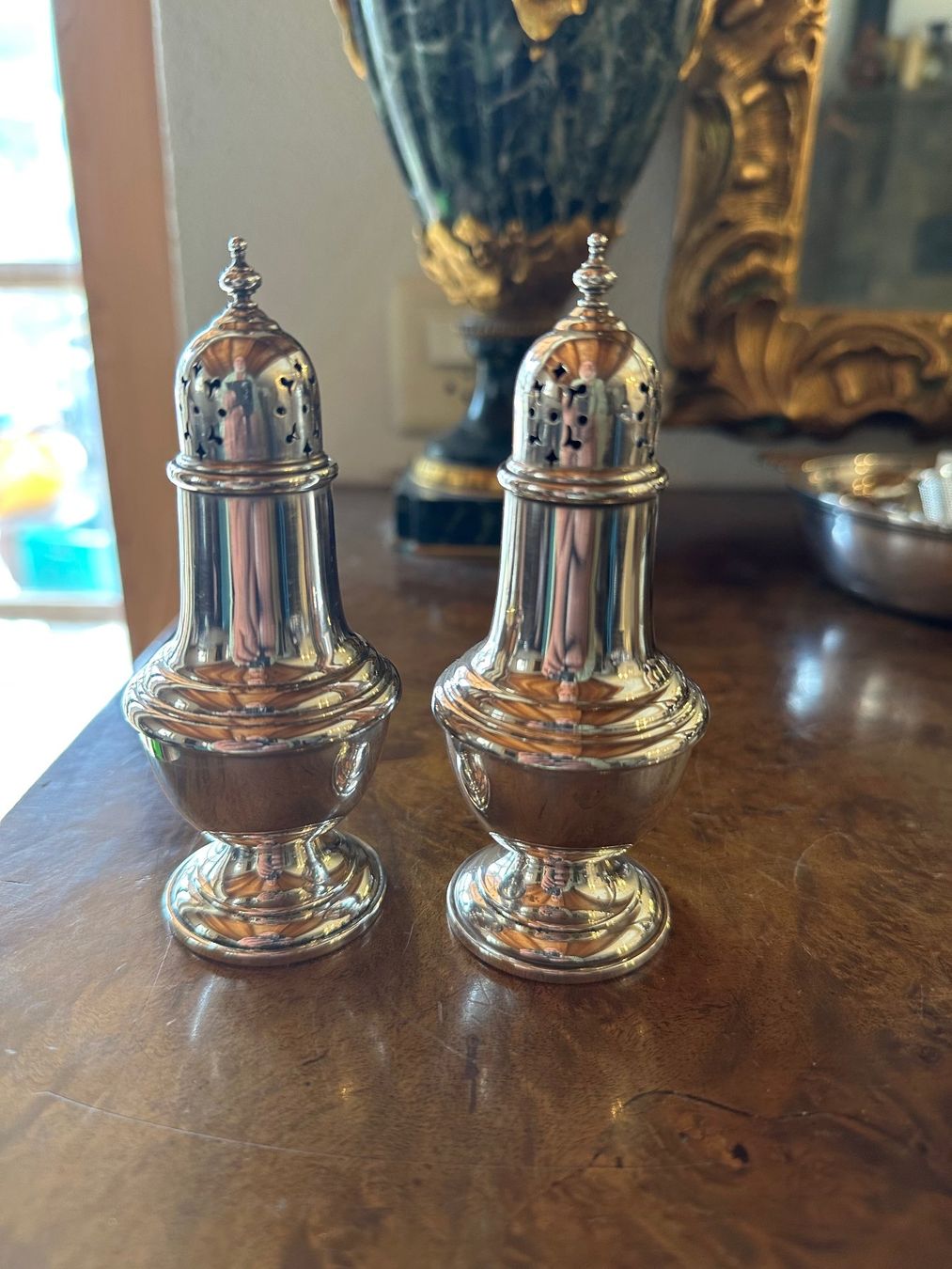 Set di piatti: Gorham Sterling Silber  paar Pfefferstreuer Amerika.....925 – Usato da Saas im Prättigau venduto da norman02