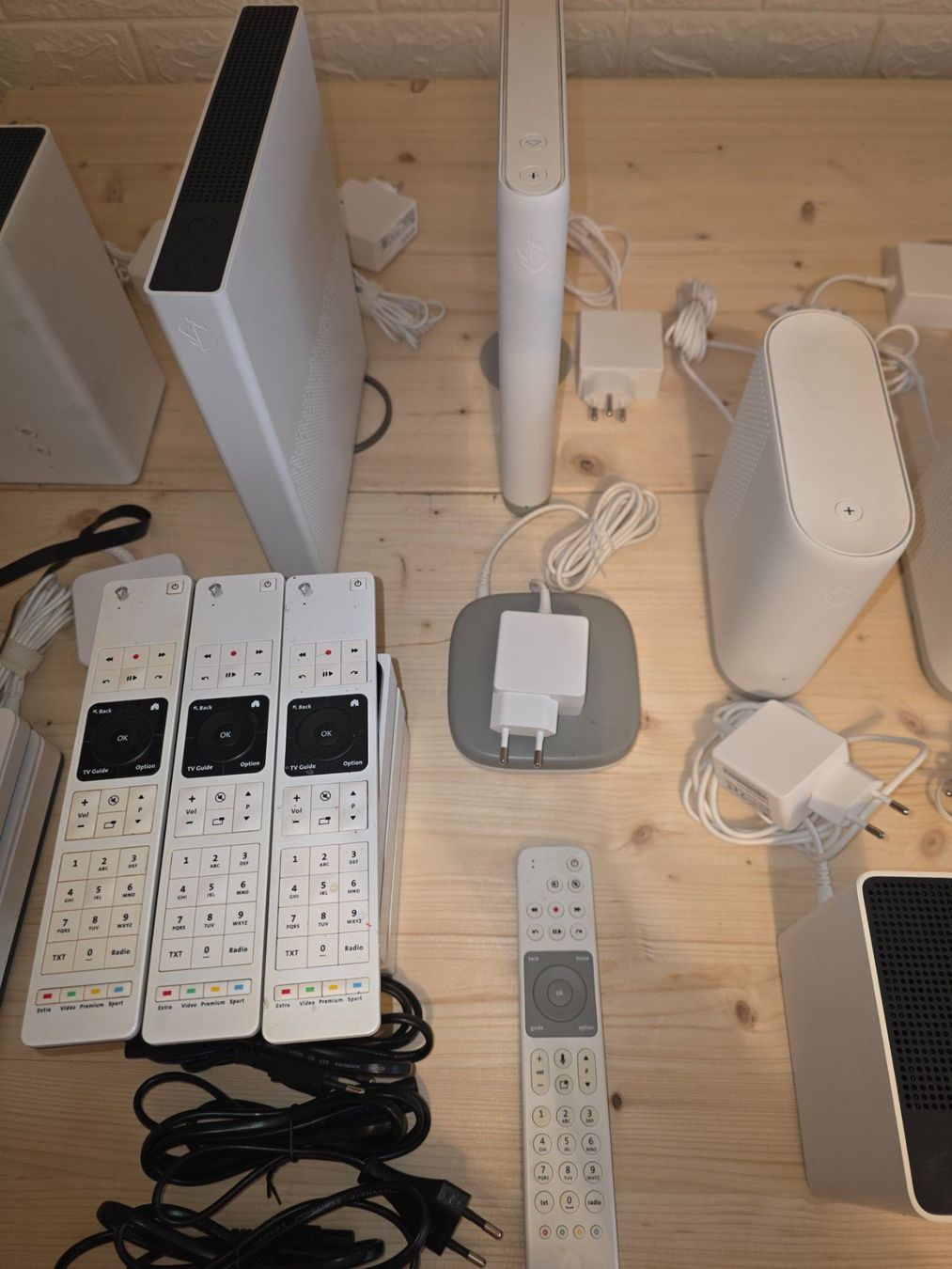 Swisscom Modems & Router: Matériel Swisscom – Gebraucht aus Brot-Plamboz von baccara02 2