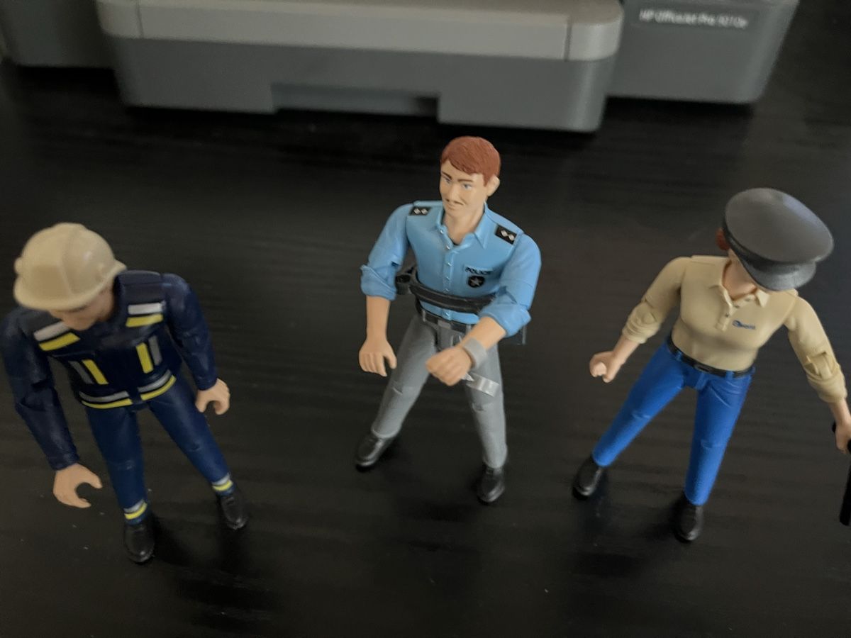 Bruder Jouets: 3 Bruder Viguren. – D'occasion à Rümlang par Papamoll4 1