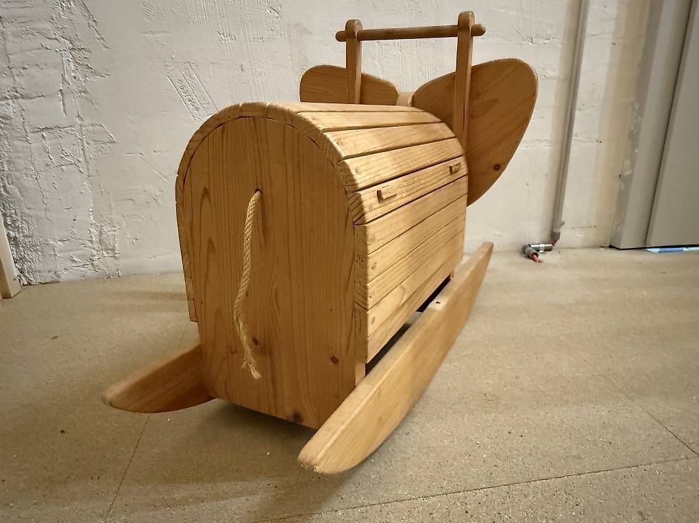 Spielzeuge: Schaukel Holz elephant – Gebraucht aus Zürich von 8004 3