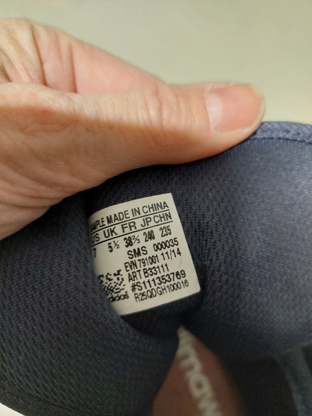 Adidas Damenschuhe: Adidas Winterschuh, Gr. 38 2/3 – Gebraucht aus Schenkon von rausausdemhaus 2