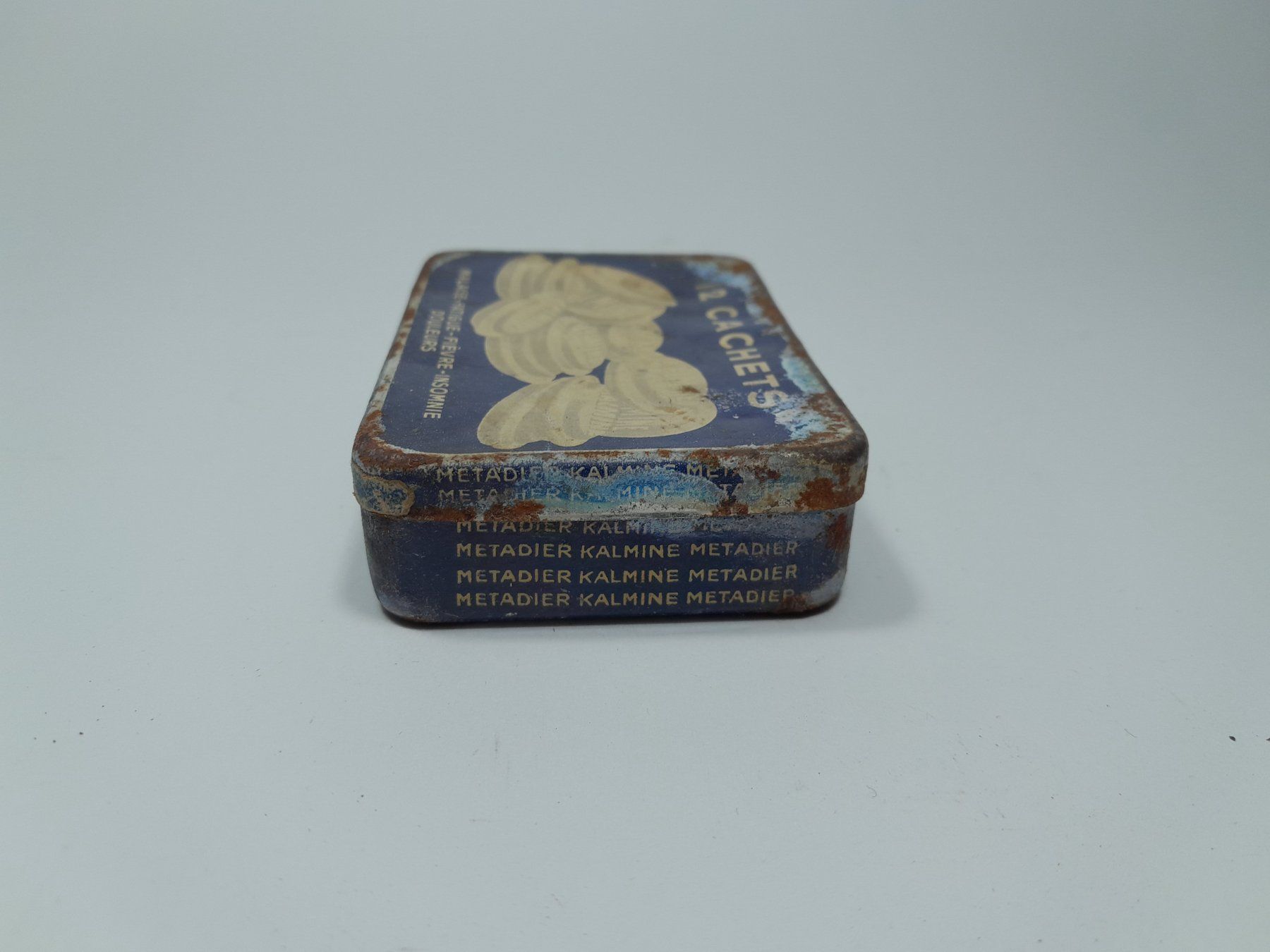 Barattoli: Vintage Blechdose - 12 Cachets – Usato da Männedorf venduto da Bel-view 2