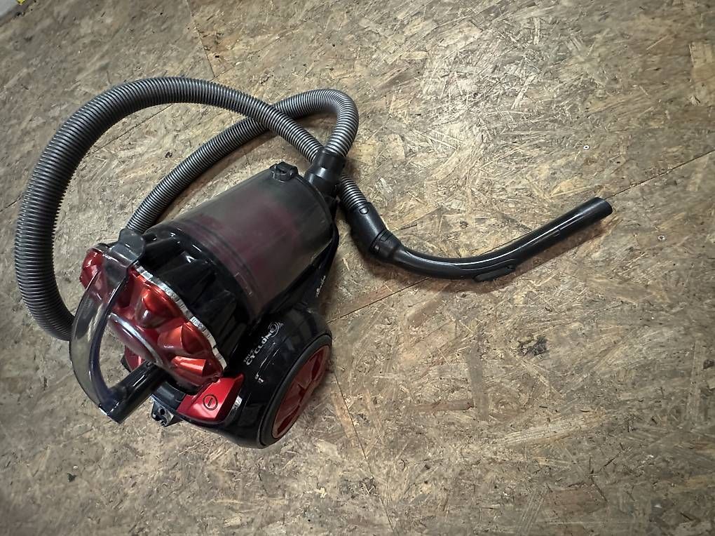 Aspirapolveri & Accessori: Dirt Devil Infinity Cyclone  beutelloser Staubsauger – Usato da Chur venduto da Mc-Daniels75