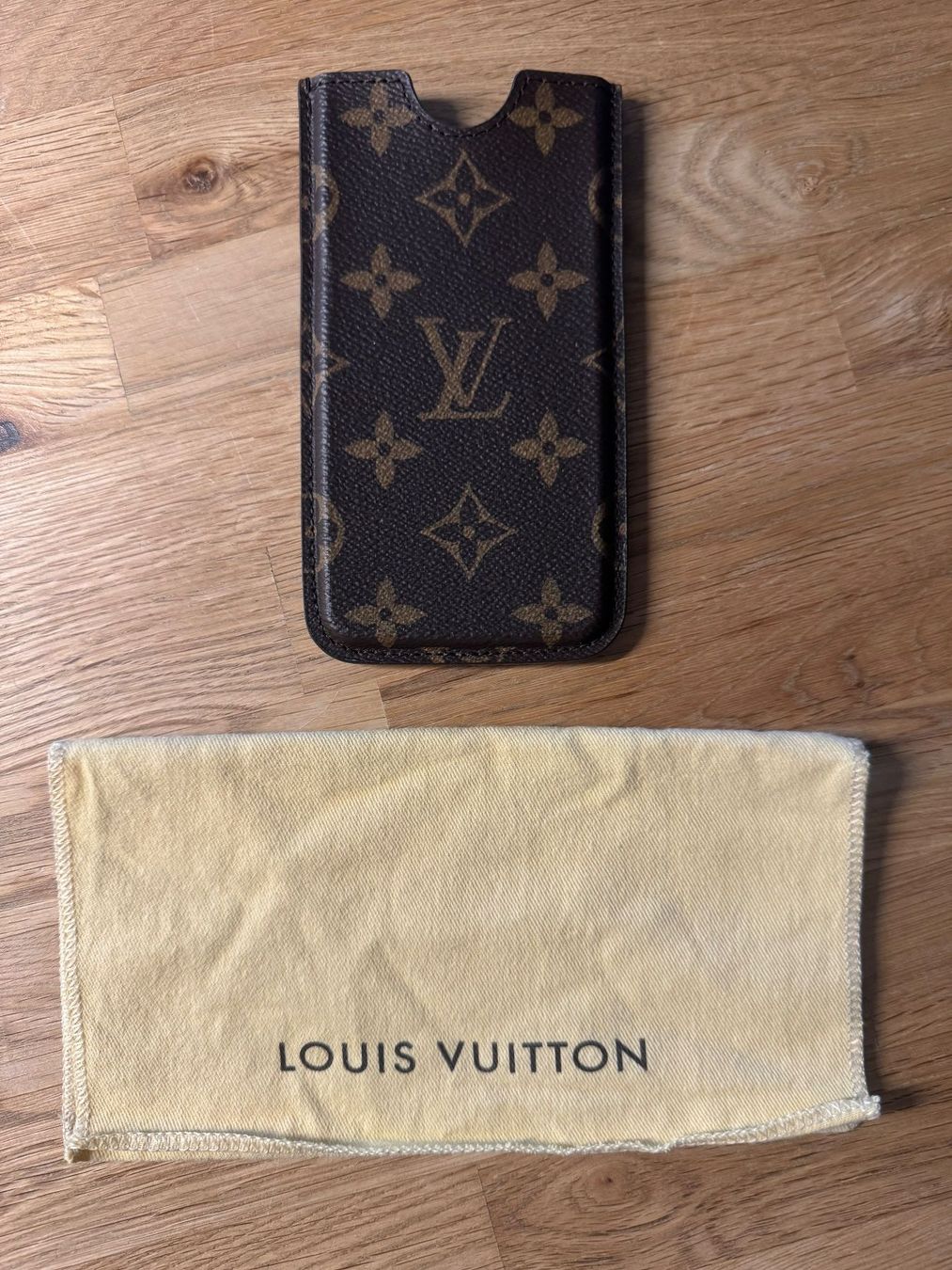 Louis Vuitton Cover & Protezioni schermo: Louis Vuitton iPhone Hardcase Monogram WIE NEU – Usato da Regensdorf venduto da eli_t69h