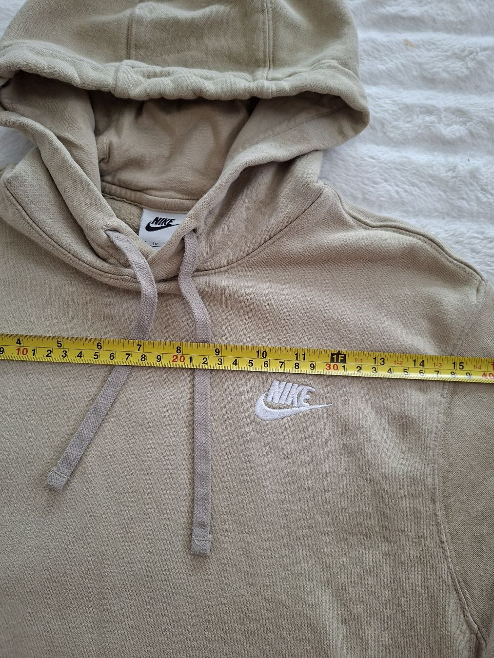 Nike Maglioni & Felpe: Pull Nike beige clair, idéal pour l'automne, – Usato da Renens VD venduto da ser_j2fn 1