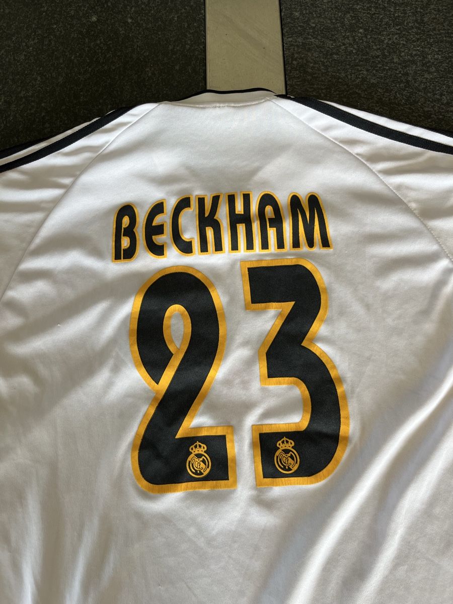 Real Madrid Canottiere & Pantaloni: Beckham Real Madrid Trikot – Usato da Besenbüren venduto da eri_j8j6 2