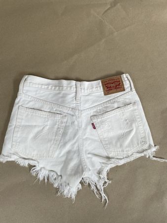 Levis Shorts 501 weiss Gr. S
