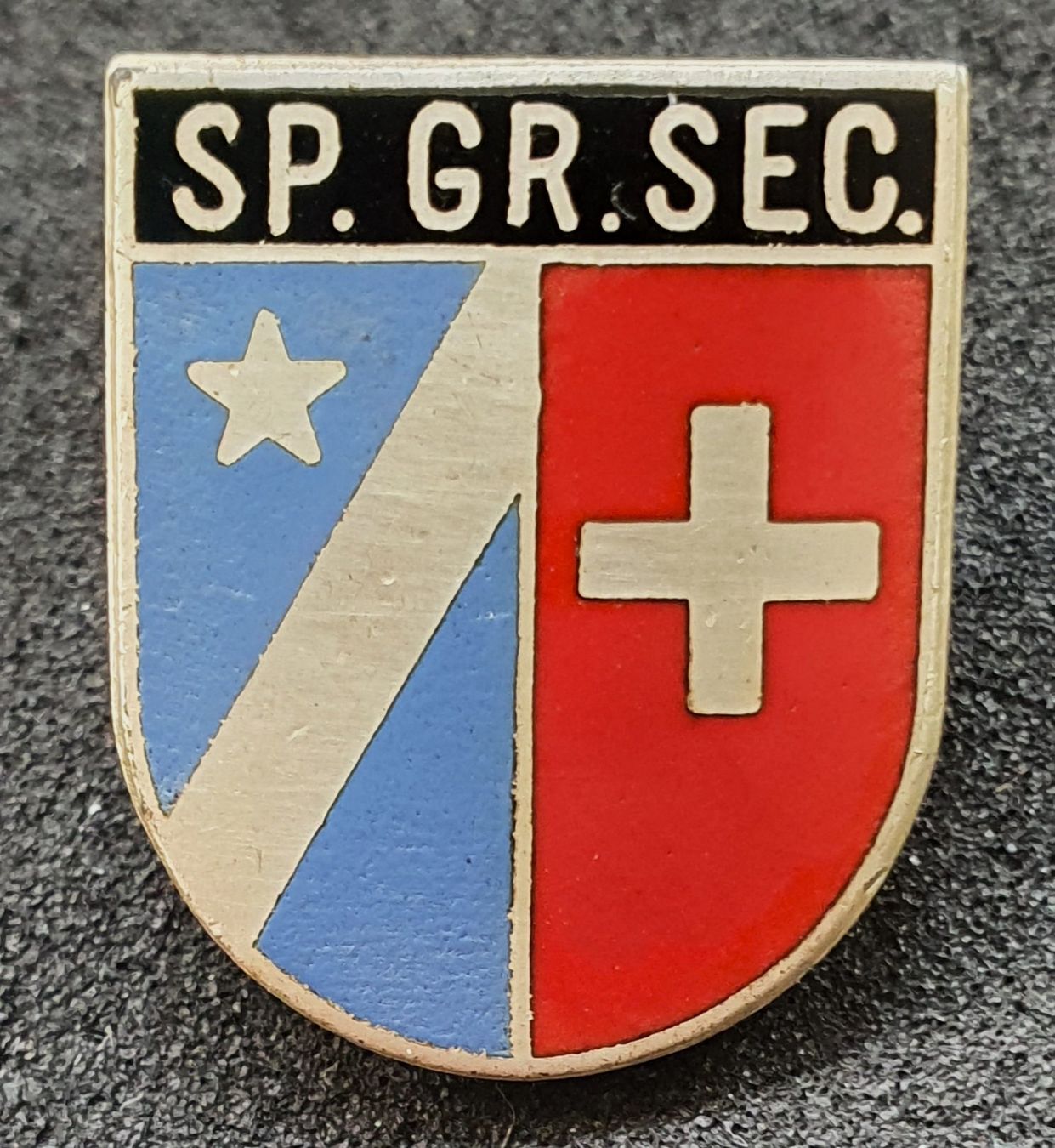 Placchette & Badge: U274 - Reversknopf SP. GR. SEC. Schweiz Abzeichen Pin – Usato da Reinach BL venduto da Boston-Verkauf