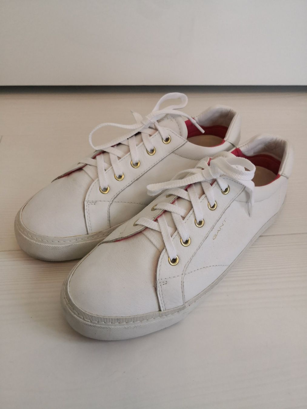 Gant Damenschuhe: 🤩GANT LEDER-SNEAKER WEISS – Gebraucht aus Olten von Naja-Twins-Twins 3