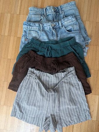 Kleiderpaket Damen Shorts Set Grösse S gebraucht